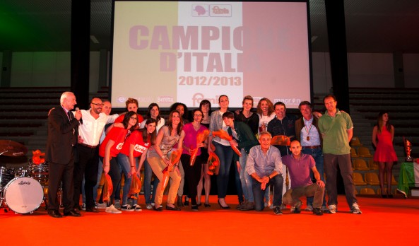 Orange Party, anteprima video e gallery