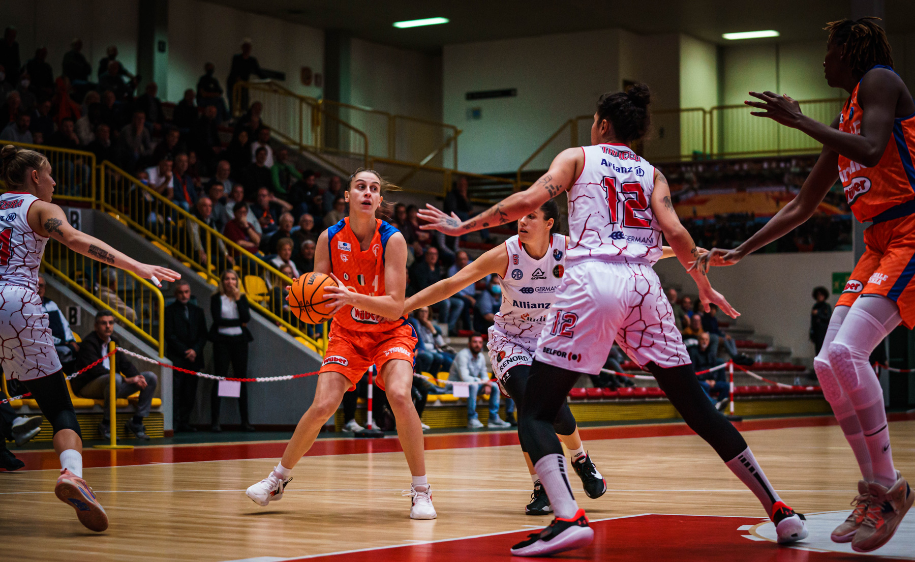 Elisa-Penna-Famila-Schio-Geas
