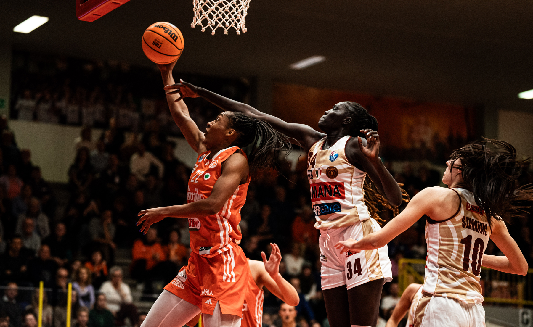 Andre-Kuier-Famila-Schio-Reyer-Venezia