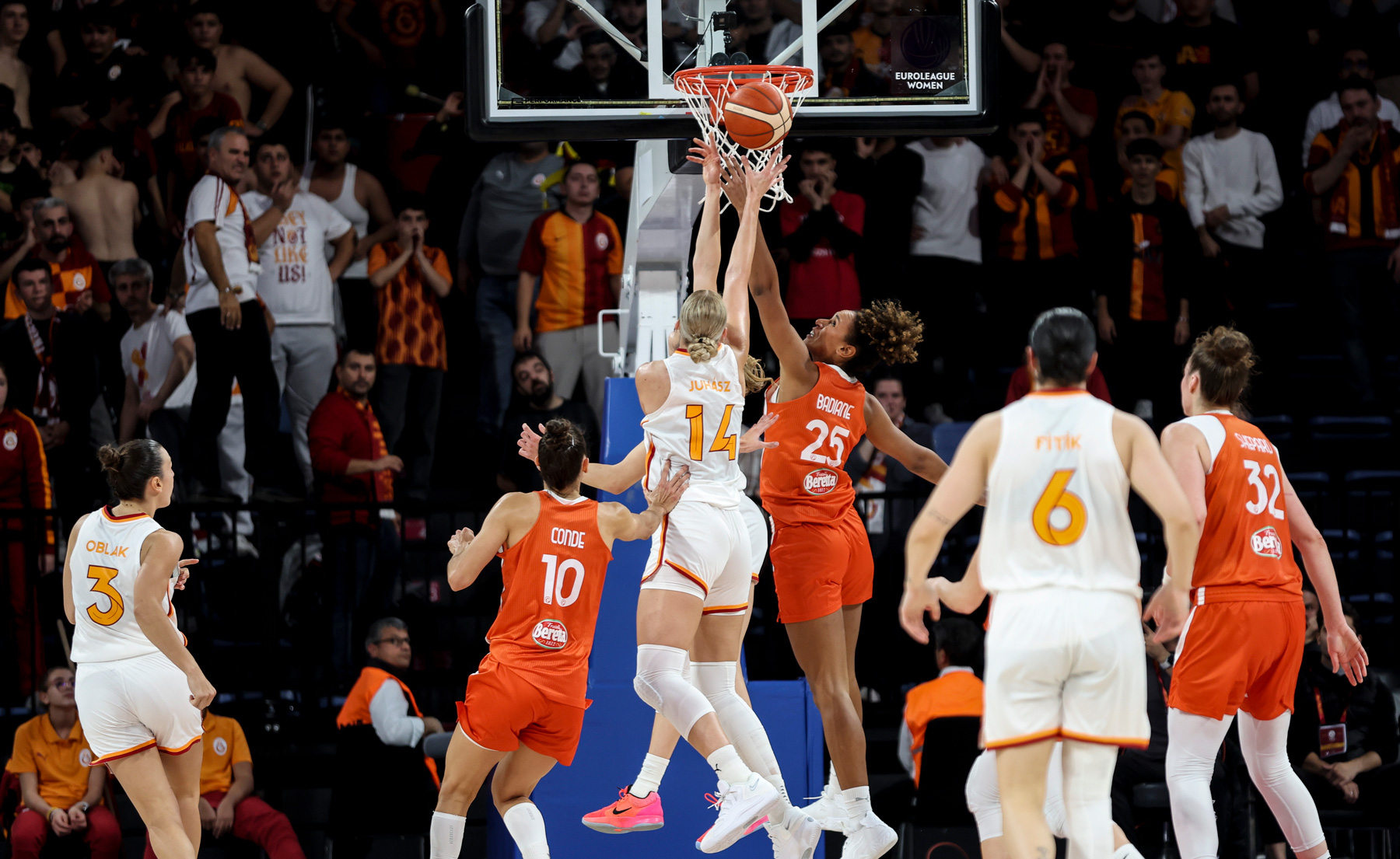 Galatasaray-Beretta-Famila-Schio