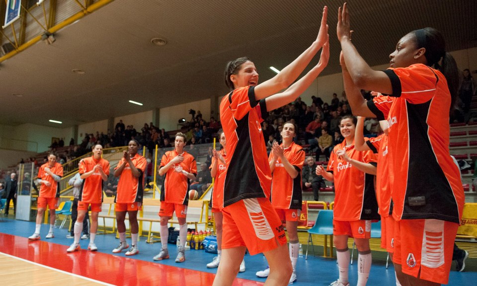 Semifinali play off, gara 1: Famila nel catino di Umbertide