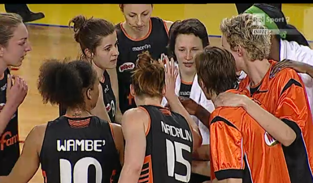 Gara 1 play off, il Famila passa a Umbertide
