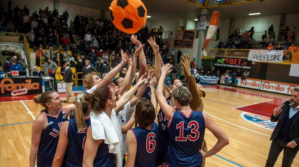 Famila Schio super passa a Ragusa