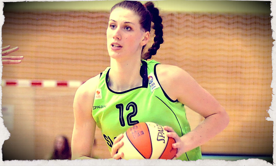 Eva Lisec  nel roster 2015-2016 del Famila Wuber Schio