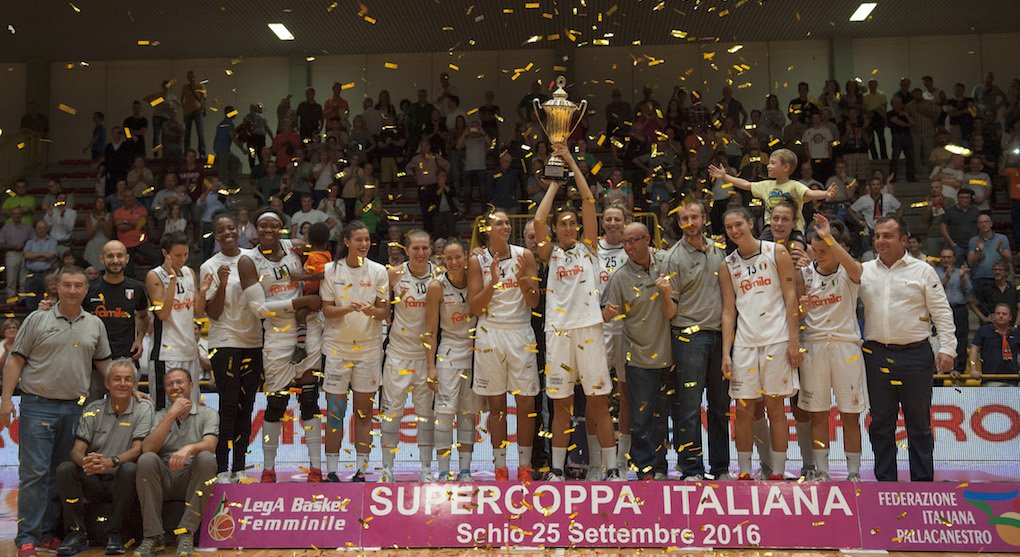 Il Famila Wuber Schio supera Ragusa e vince l’ottava Supercoppa