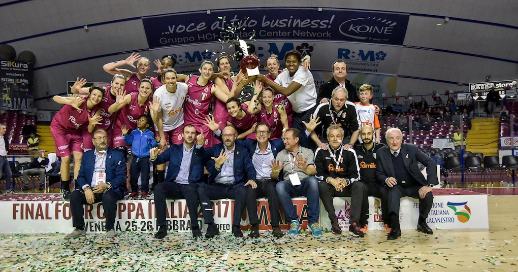 Il Famila Wuber Schio supera Le Mura Lucca 80-66 e vince la 10ma Coppa Italia