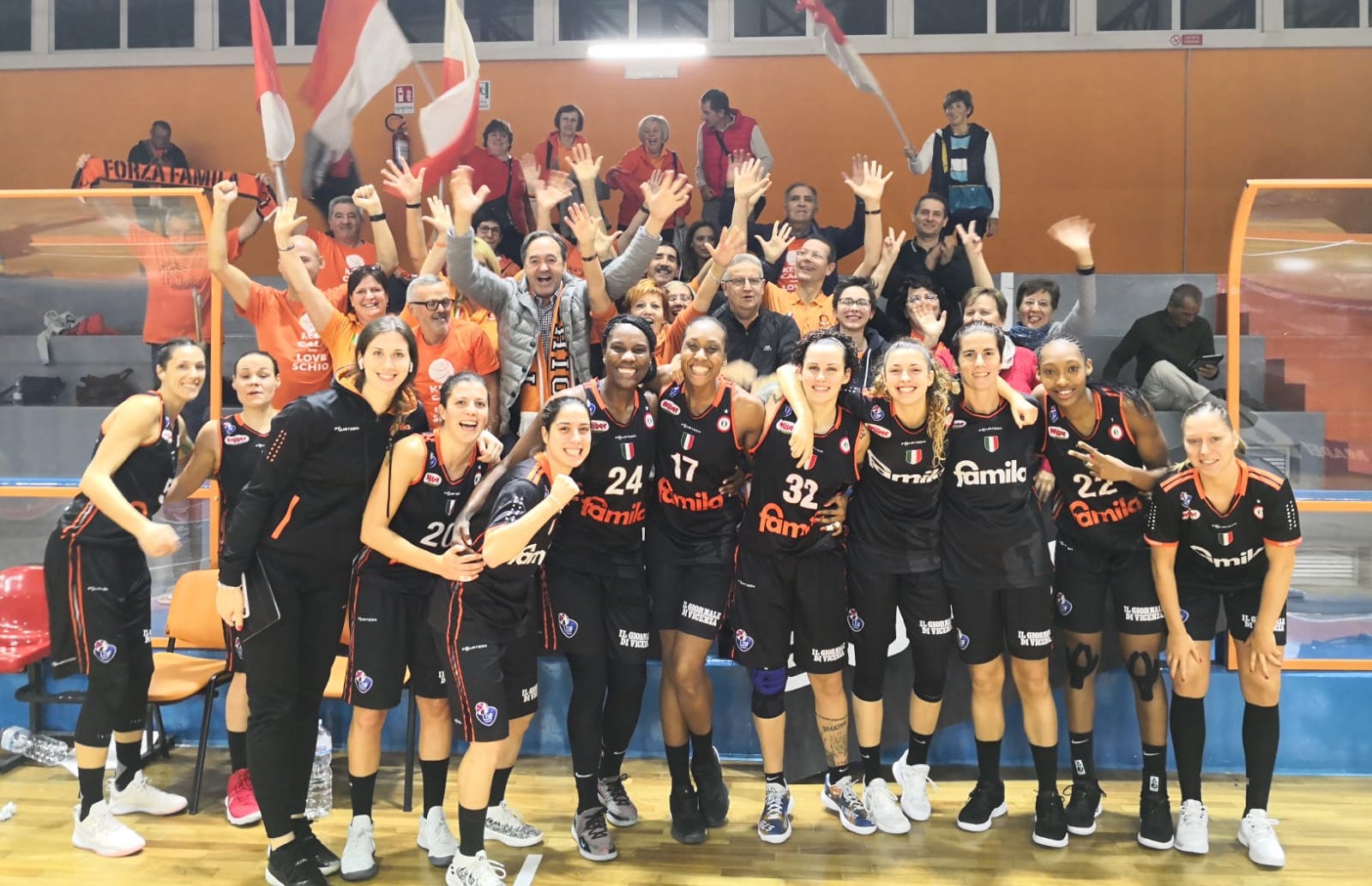 Il Famila Wuber Schio sulla sirena firma la vittoria 67-72 sulla Dike Napoli
