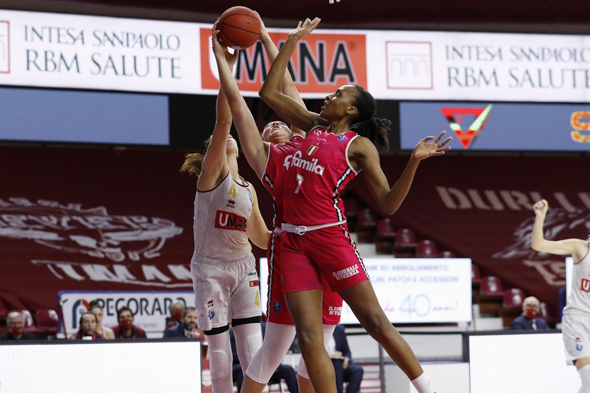 Il derby se lo aggiudica la Reyer per 82-74, non basta una grande rimonta