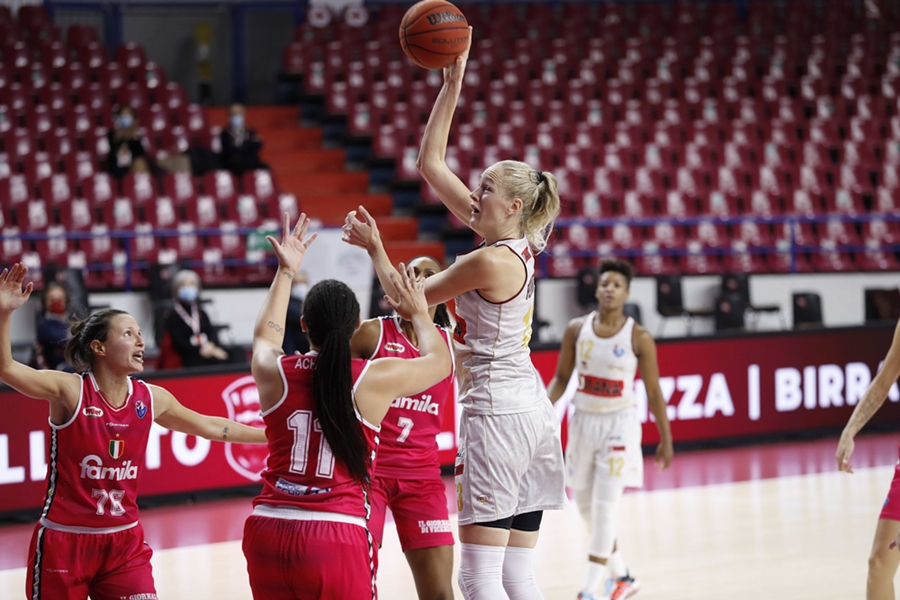 Al PalaRomare sfida al vertice tra Famila Wuber Schio ed Umana Reyer Venezia