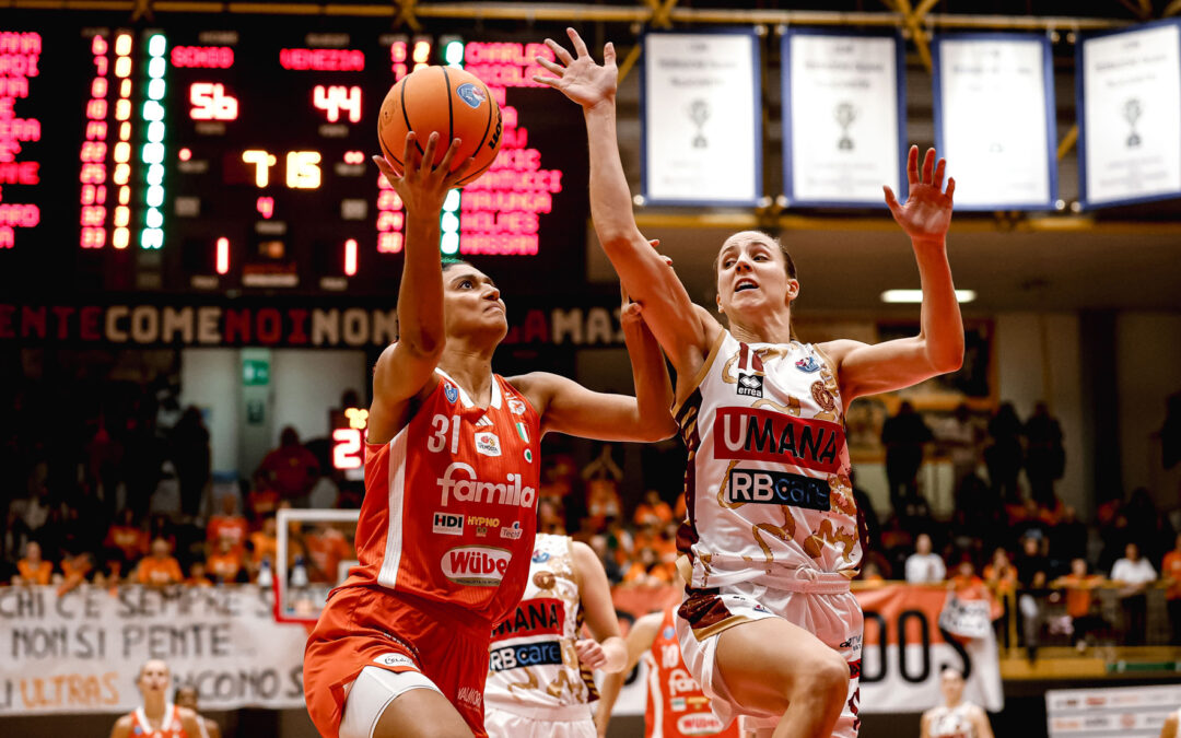 Domenica alle 20.45 il Superclassico a Venezia