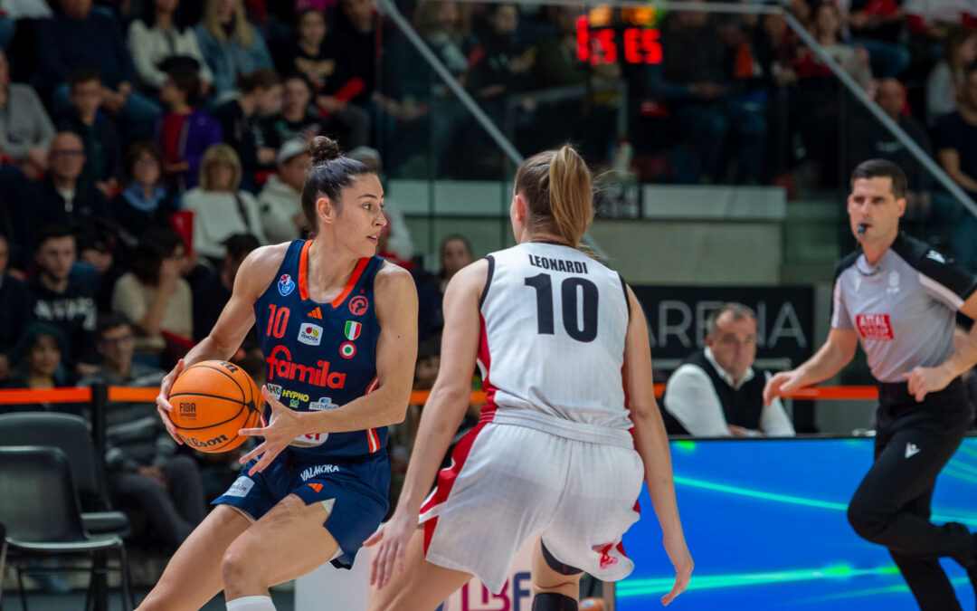 Il Famila vince a Tortona gara 2 49-65 e va in finale scudetto